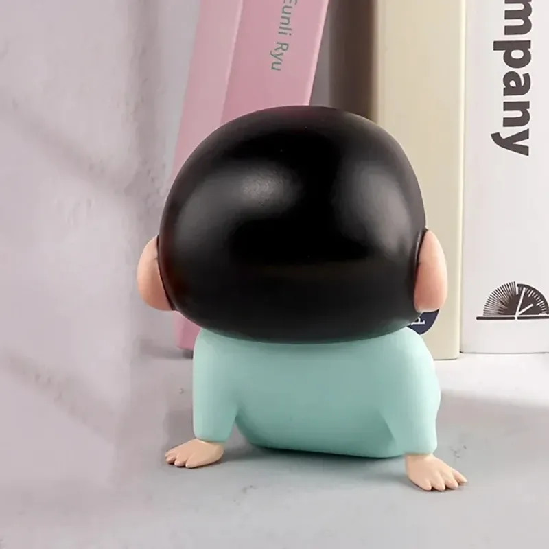 Support de téléphone Kawaii Crayon Shin-Chan, ornement de bureau, figurine d'anime, mini figurine GK, jouet décoratif, cadeau pour fille 5