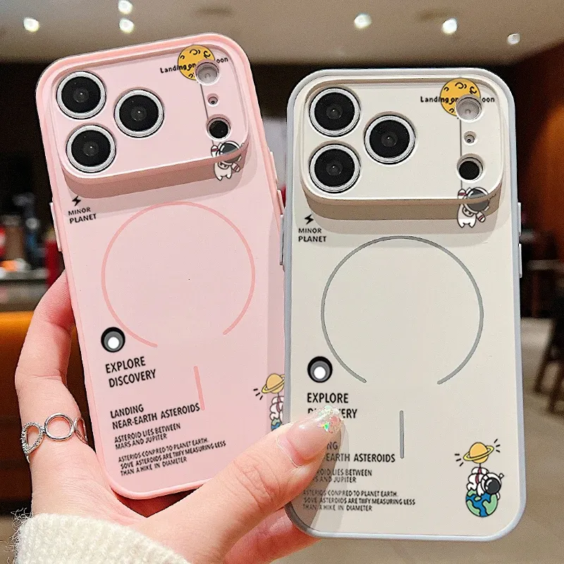 Coque à motif astronaute, vue de côté