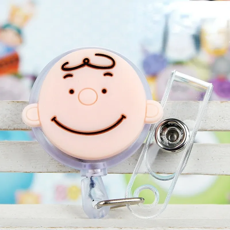 Porte-badge rétractable Snoopy, finitions soignées