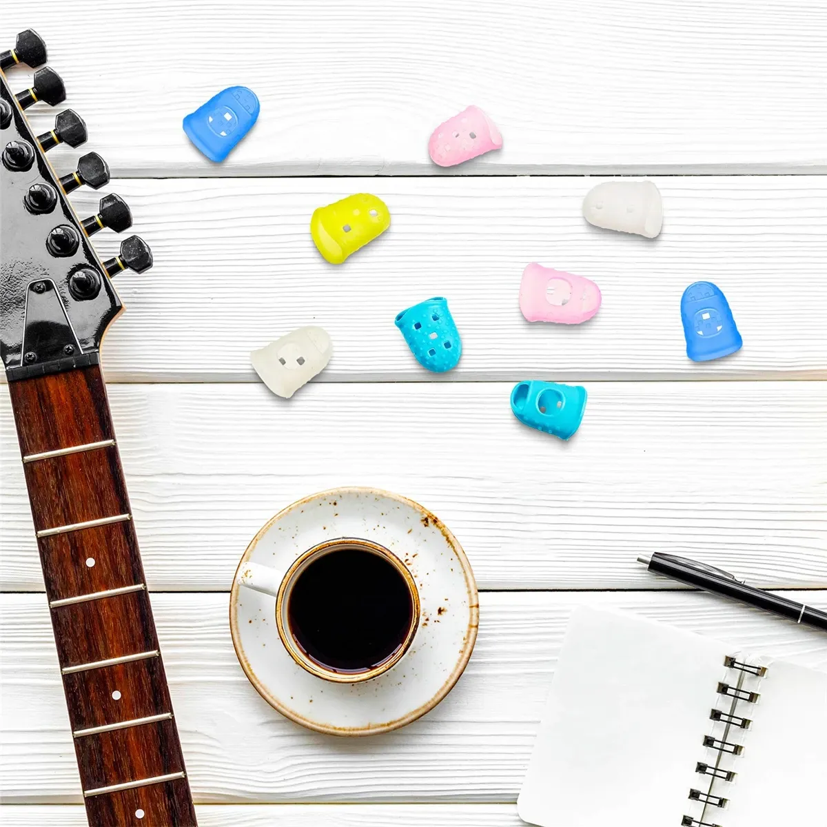 Protège-doigts en silicone pour guitare, mise en situation