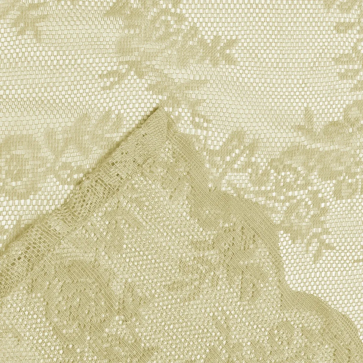 Voilage en dentelle dans une chambre