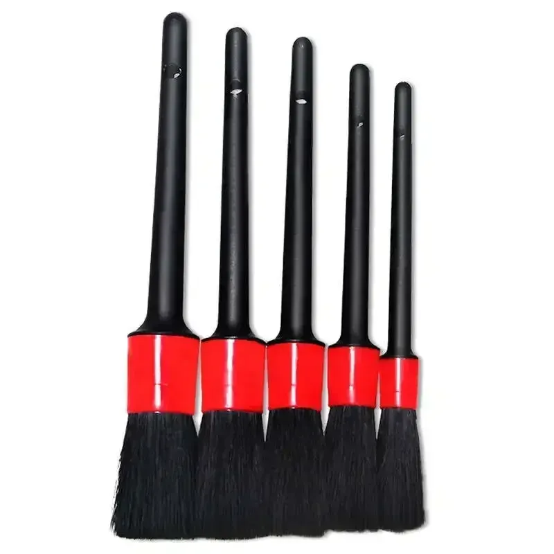 Brosses de soin automobile