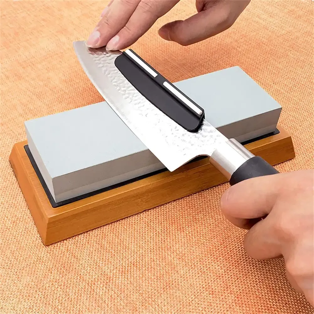 Guide d'angle professionnel en plastique pour aiguisage de couteaux de cuisine - Image 1