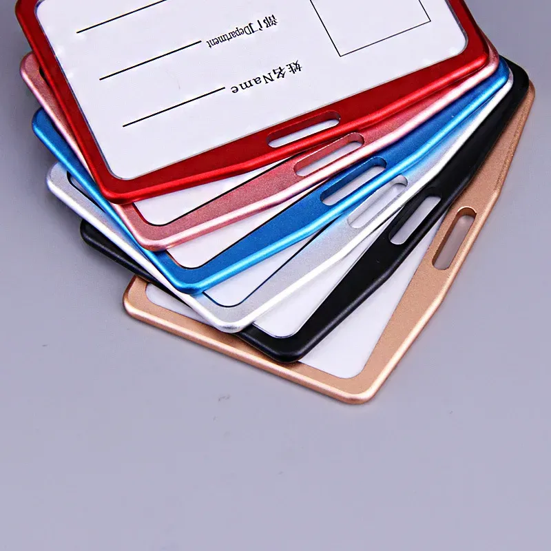 Porte-badge rétractable, détails de fixation