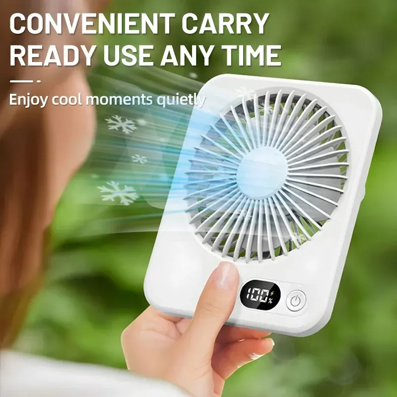 Mini ventilateur portable pliant USB en utilisation quotidienne