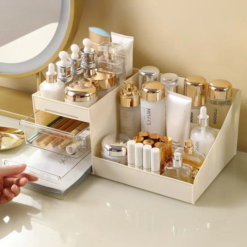 Organisateur cosmétique mis en situation