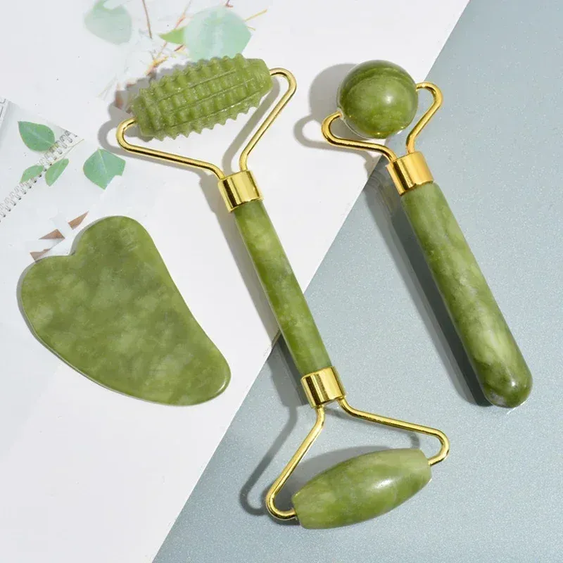 Rouleau de jade naturel pour le visage et le cou, en pierre naturelle, avec pierre Gua Sha - Image 1