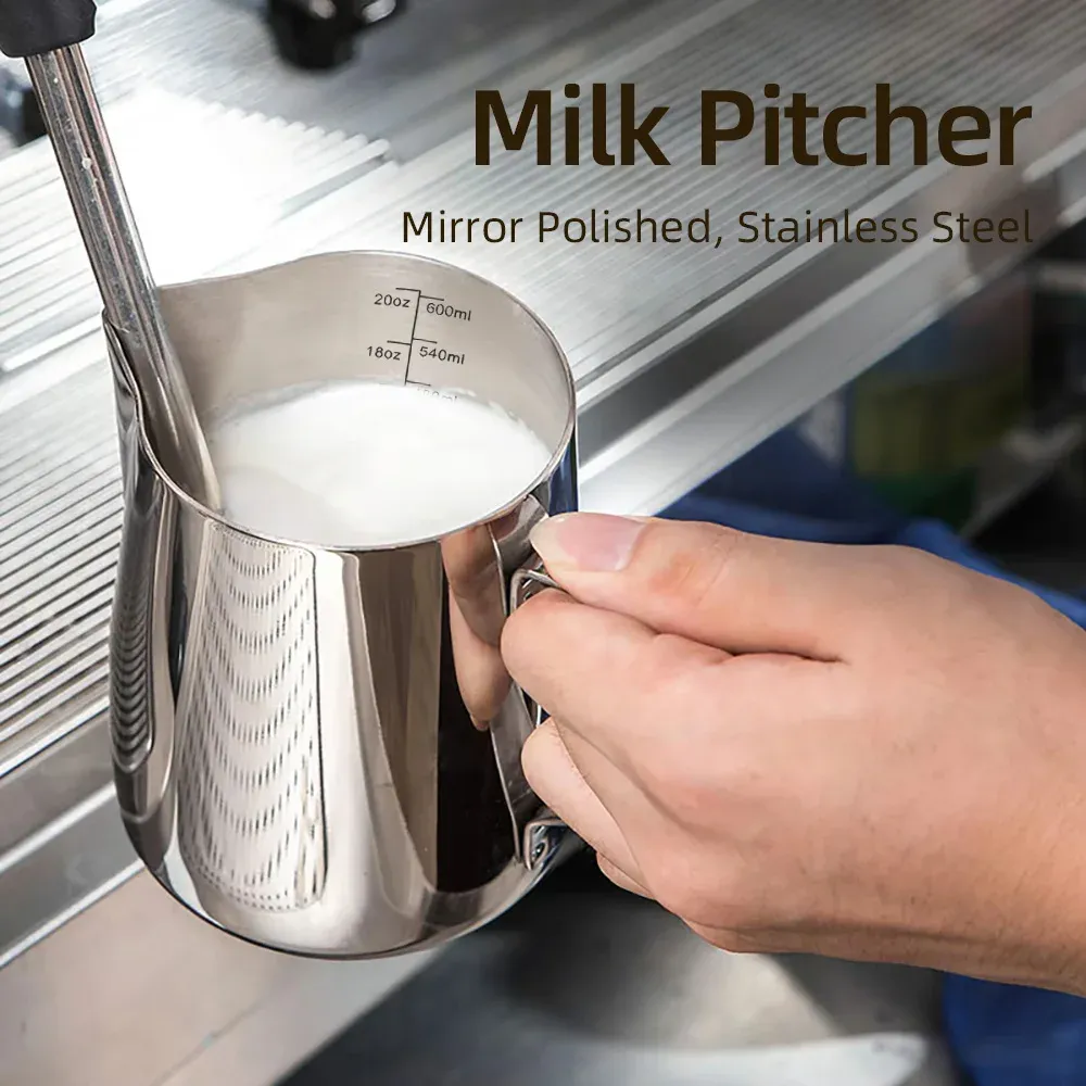 Pichet à mousser le lait Latte Art, vue d'ensemble