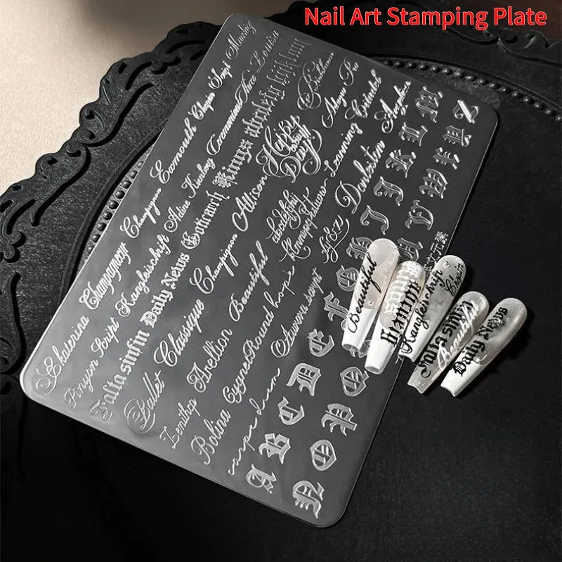 Kit de stamping nail art en silicone transparent, comprenant plaques de stamping, pochoirs et grattoir 12
