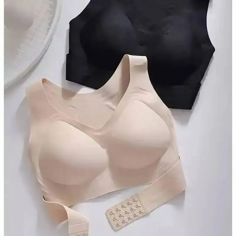 Soutien-gorge de sport porté en situation d'entraînement