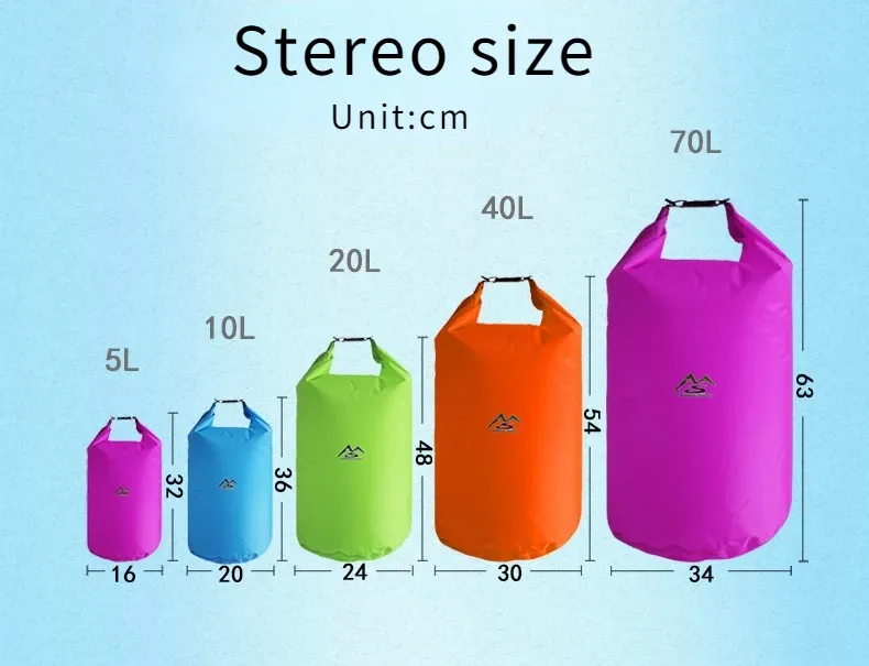 Sac étanche flottant pendant une activité