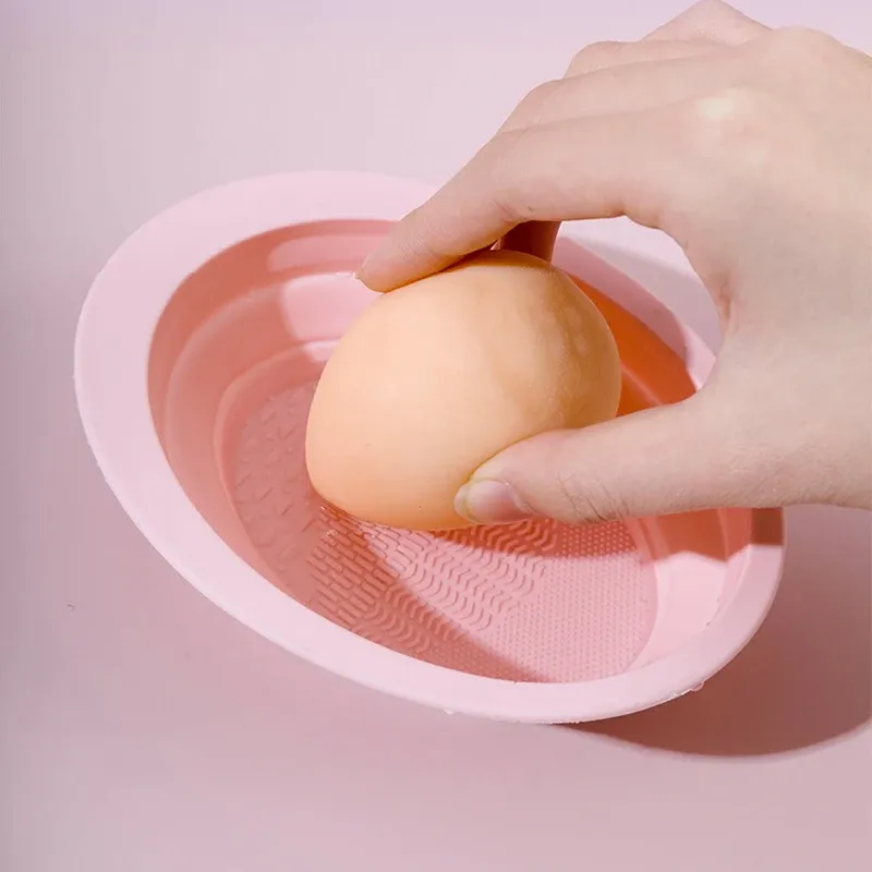Nettoyeur de pinceaux de maquillage pliable en silicone souple 5