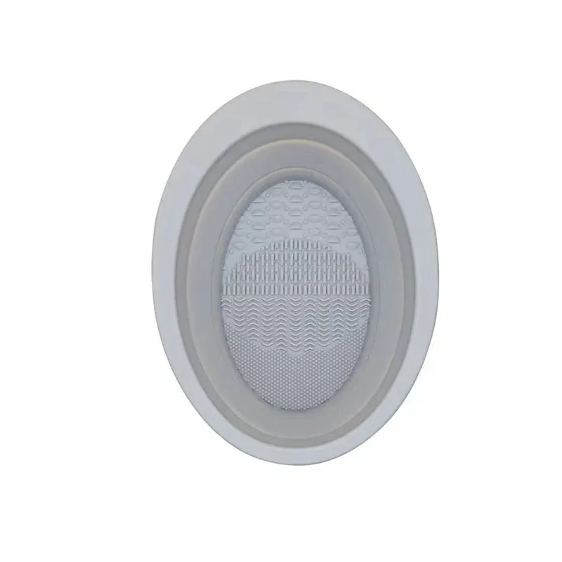 Nettoyeur de pinceaux de maquillage en utilisation