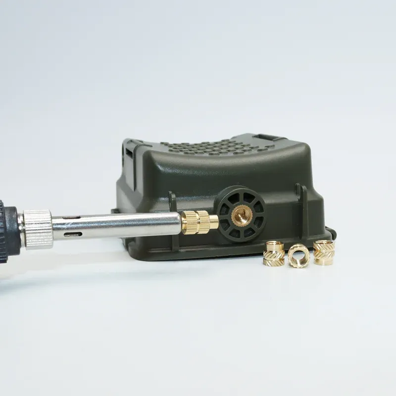 Outil de pose d'inserts thermofusibles M2 à M8 avec embout pour fer à souder 4
