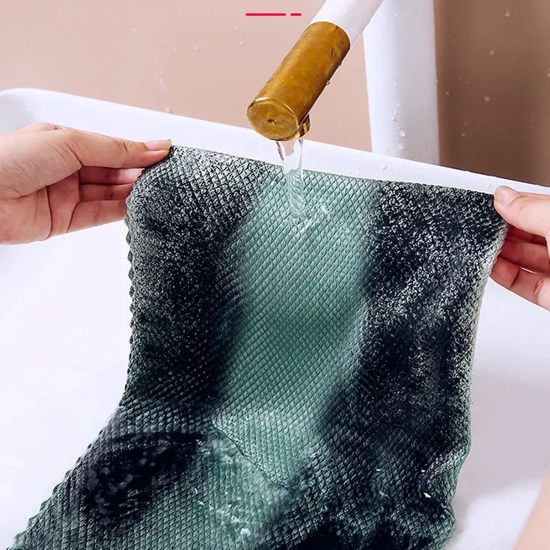 Chiffon de nettoyage à écailles de poisson