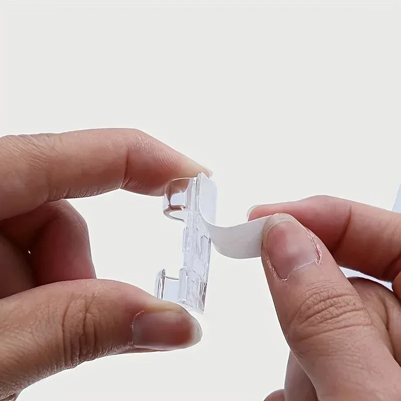 Vue d'ensemble des clips de câble transparents