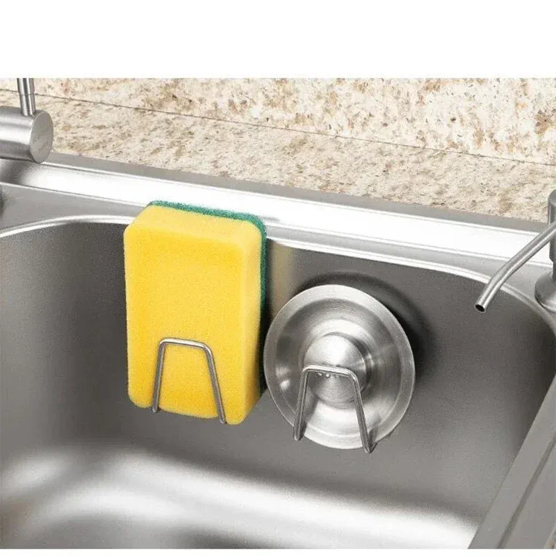 Porte-éponges de cuisine dans une ambiance lumineuse et épurée