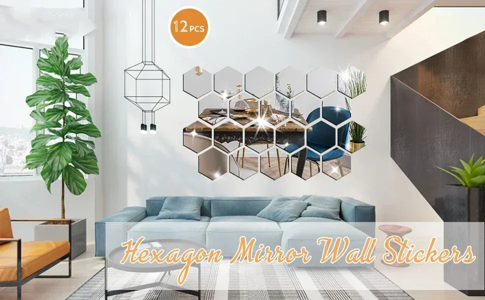 Hexagones acryliques miroir installés sur un mur