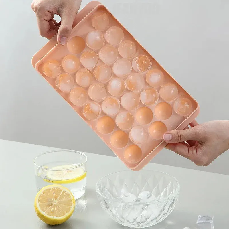 Moule à glaçons ronds 33 cavités pour whisky et cocktails avec couvercle, sans BPA 4