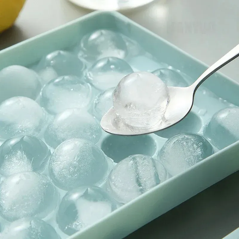 Moule à glaçons ronds 33 cavités pour whisky et cocktails avec couvercle, sans BPA 5