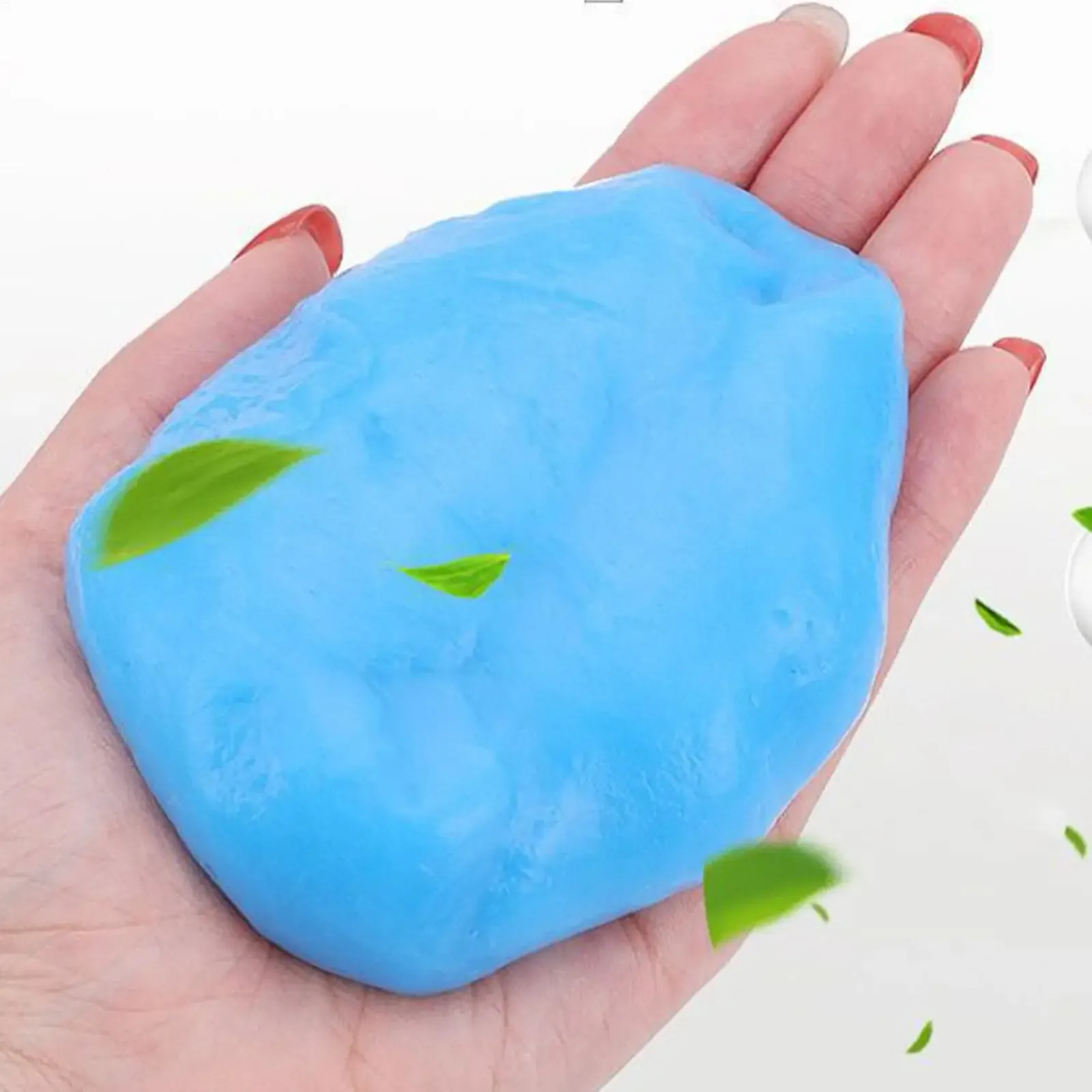 Gel nettoyant pour intérieur automobile