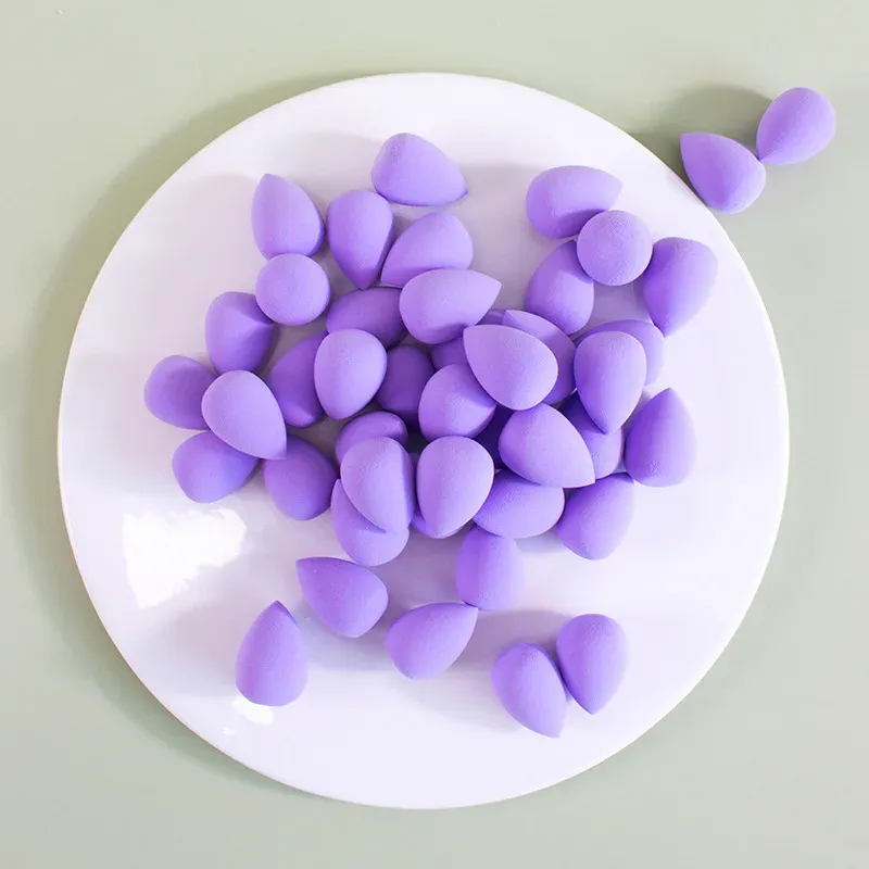 Lot de 3, 20 ou 60 mini éponges de maquillage réutilisables et portables en forme de goutte d'eau pour fond de teint - Image 1