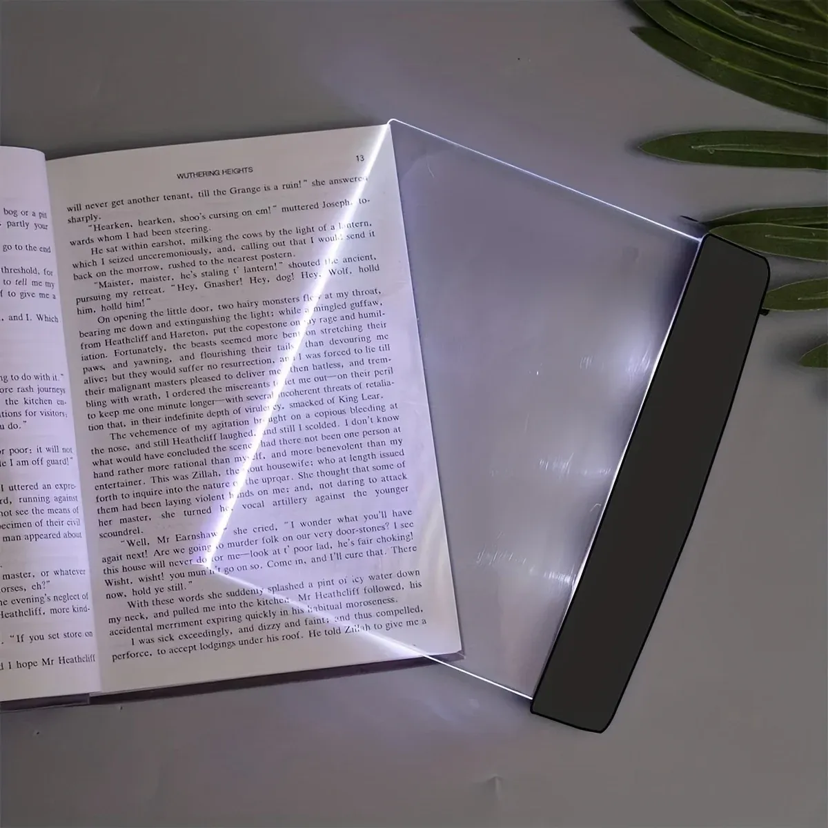 Lampe de lecture LED portable à piles, idéale pour l'étude et la lecture 3
