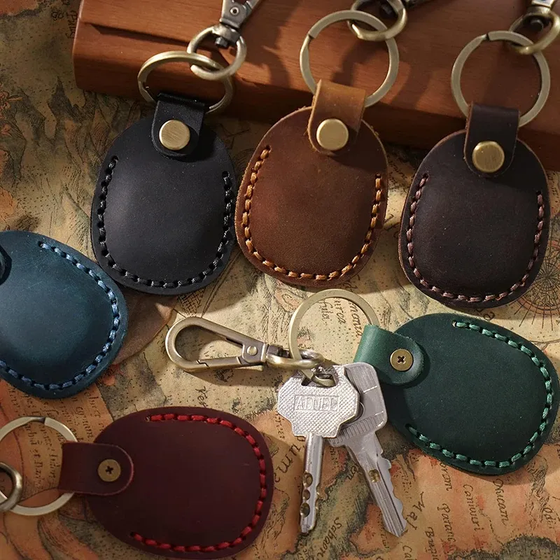 Porte-clés en cuir pour AirTag, étui de protection avec anti-perte, accessoire de localisation rétro, haute qualité 3