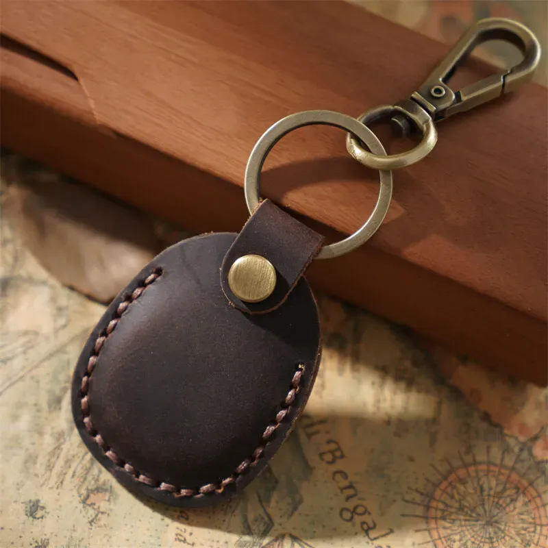 Porte-clés en cuir pour AirTag, étui de protection avec anti-perte, accessoire de localisation rétro, haute qualité 10