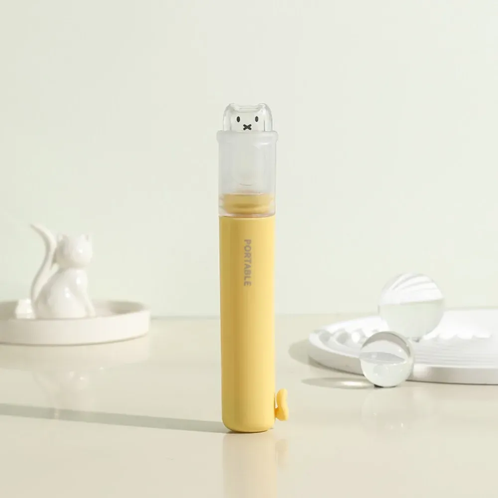 Brosse à dents de voyage 2 en 1 pliable avec distributeur de dentifrice compact, idéale pour le camping et les déplacements 9