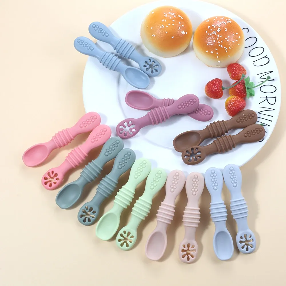 Assiette en silicone pour bébé avec ventouse, ensemble cuillère et fourchette, motif dessin animé, vaisselle enfant 2