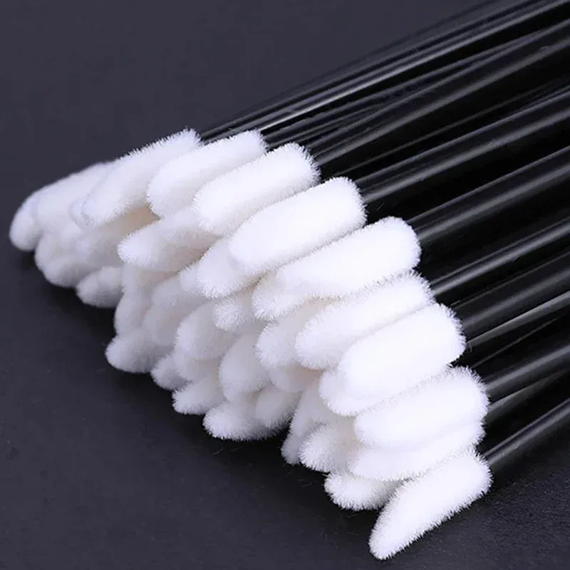 Lot de 50 brosses jetables : microbrosses pour lèvres et cils, applicateurs de mascara et baguettes de rouge à lèvres 7