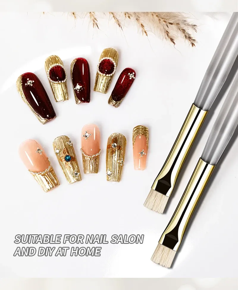 Tracés fins au nail art