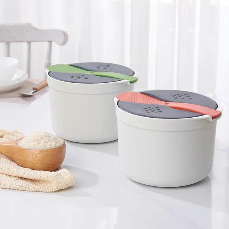 Quatre à micro-ondes cuiseur à riz portable au design moderne et épuré