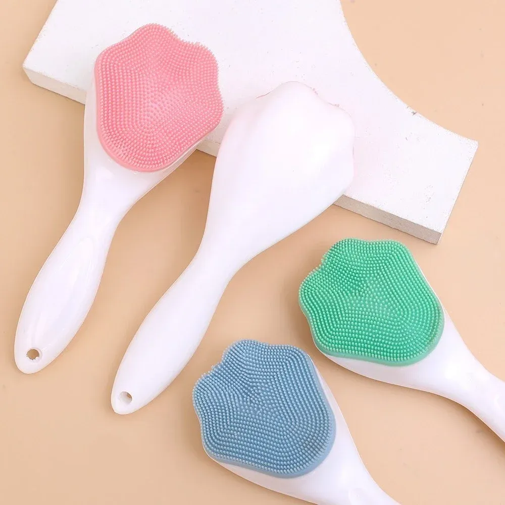 Brosse de lavage du visage, détail des picots en silicone