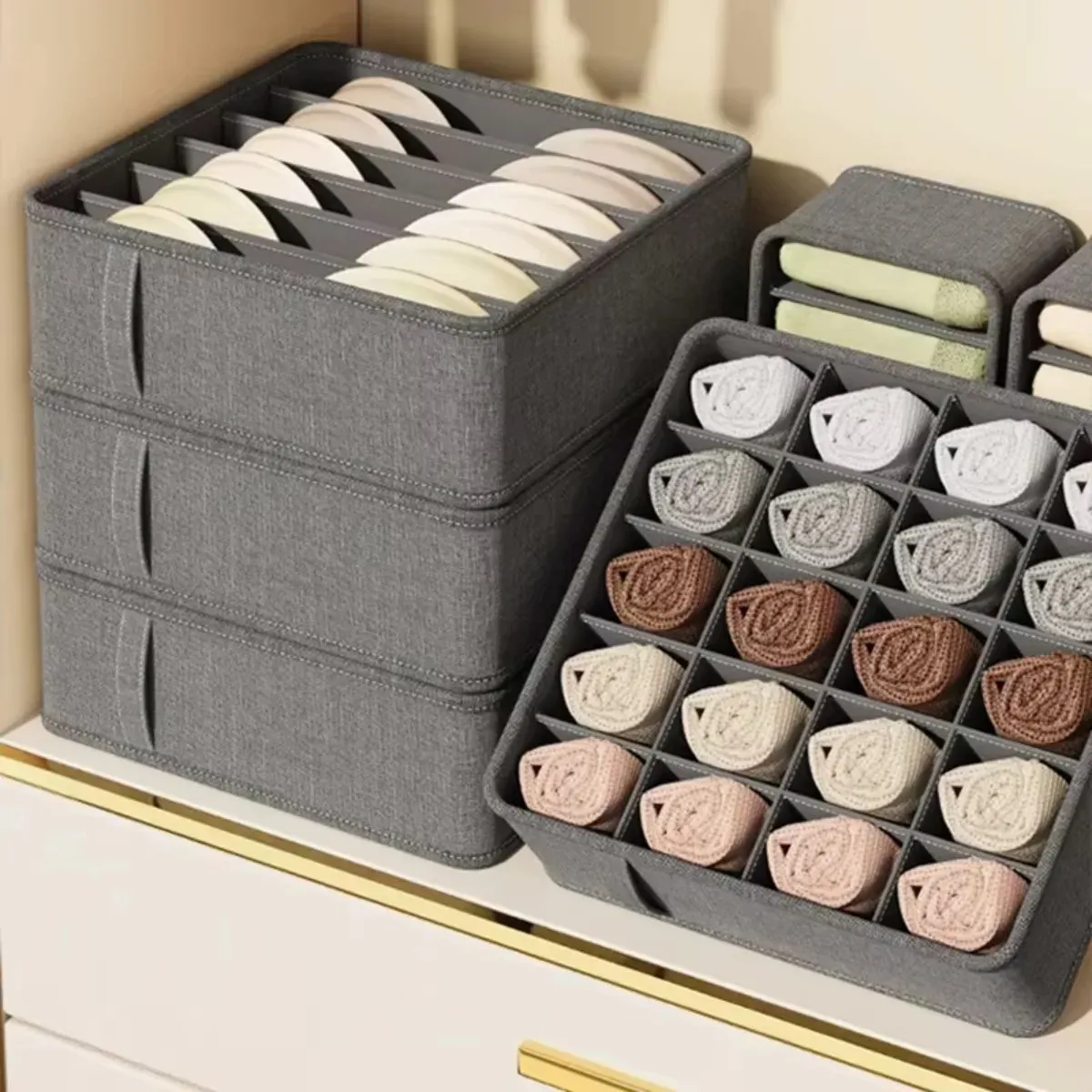 Boîtes de rangement pour placard