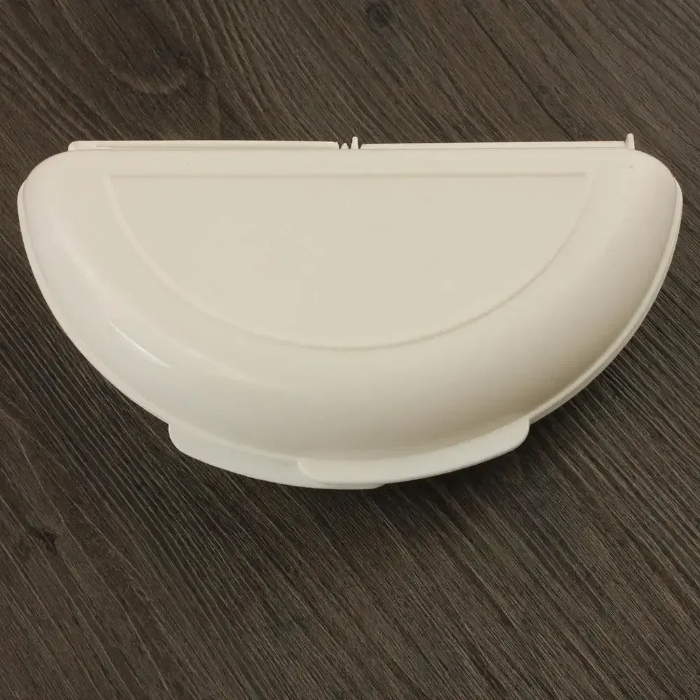 Cuiseur à omelette pour micro-ondes, finition