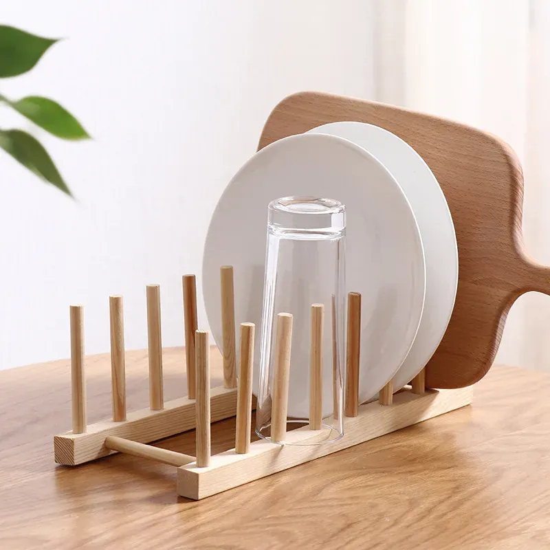 Étagère de rangement en bois pour assiettes de cuisine, détail