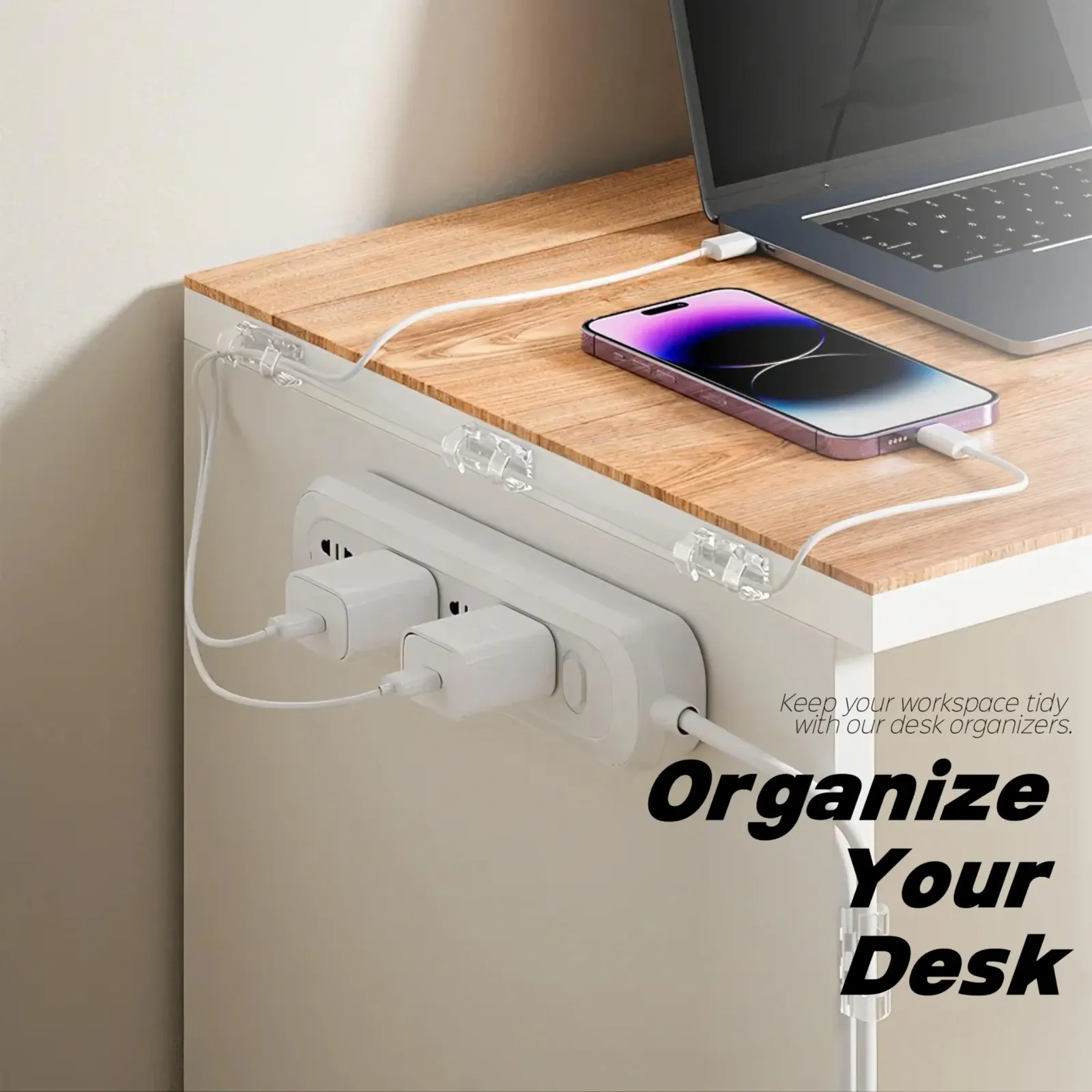 Gestion des câbles sur un bureau