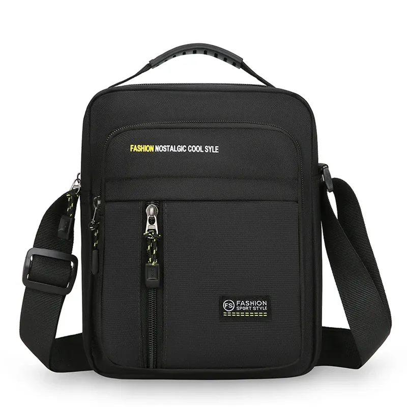 Sac à bandoulière homme, mise en situation