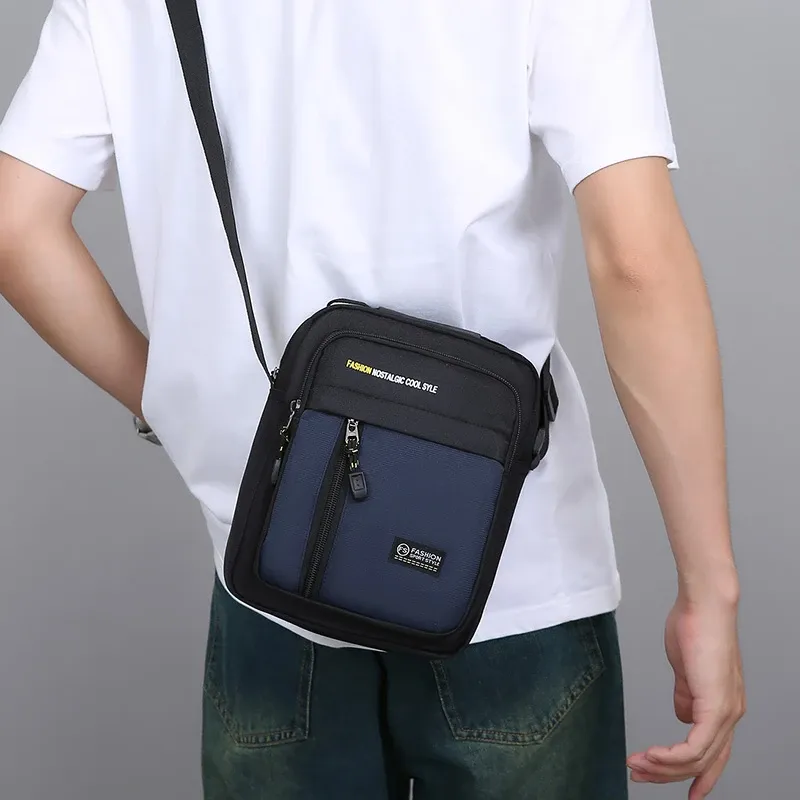 Sac à bandoulière homme, élégance au quotidien