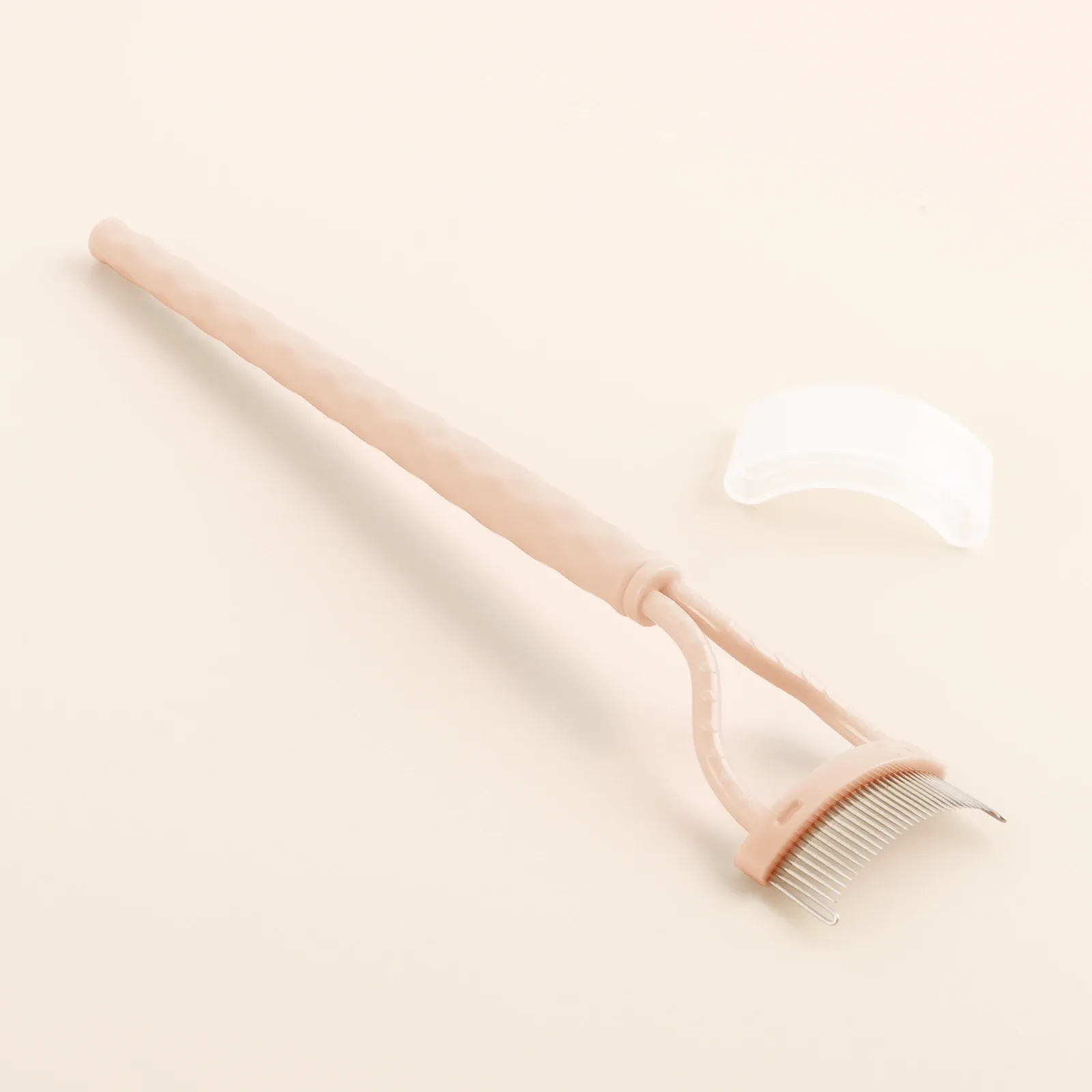 Peigne à cils incurvé avec étui de protection, séparateur de cils pour un maquillage précis 3