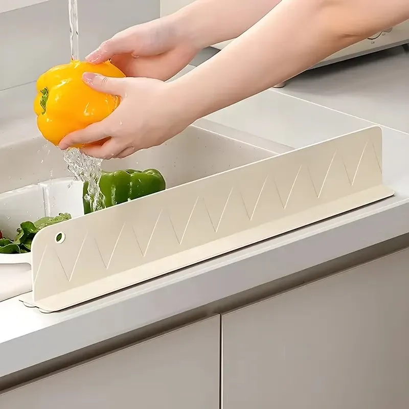 Déflecteur d'évier en silicone, mise en situation