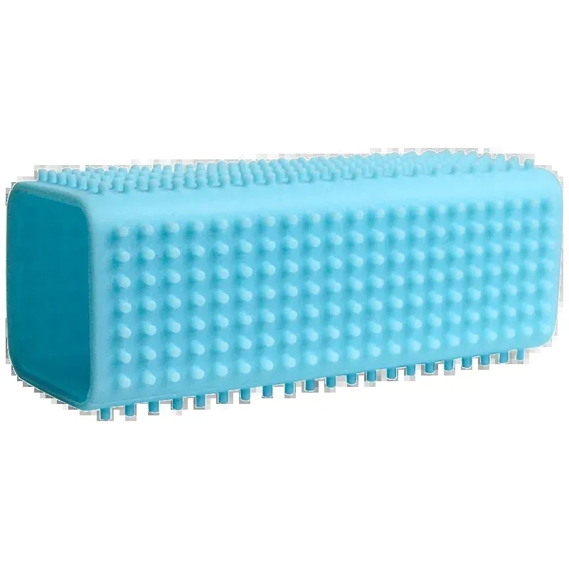 Brosse en silicone pour retirer les poils d'animaux 9