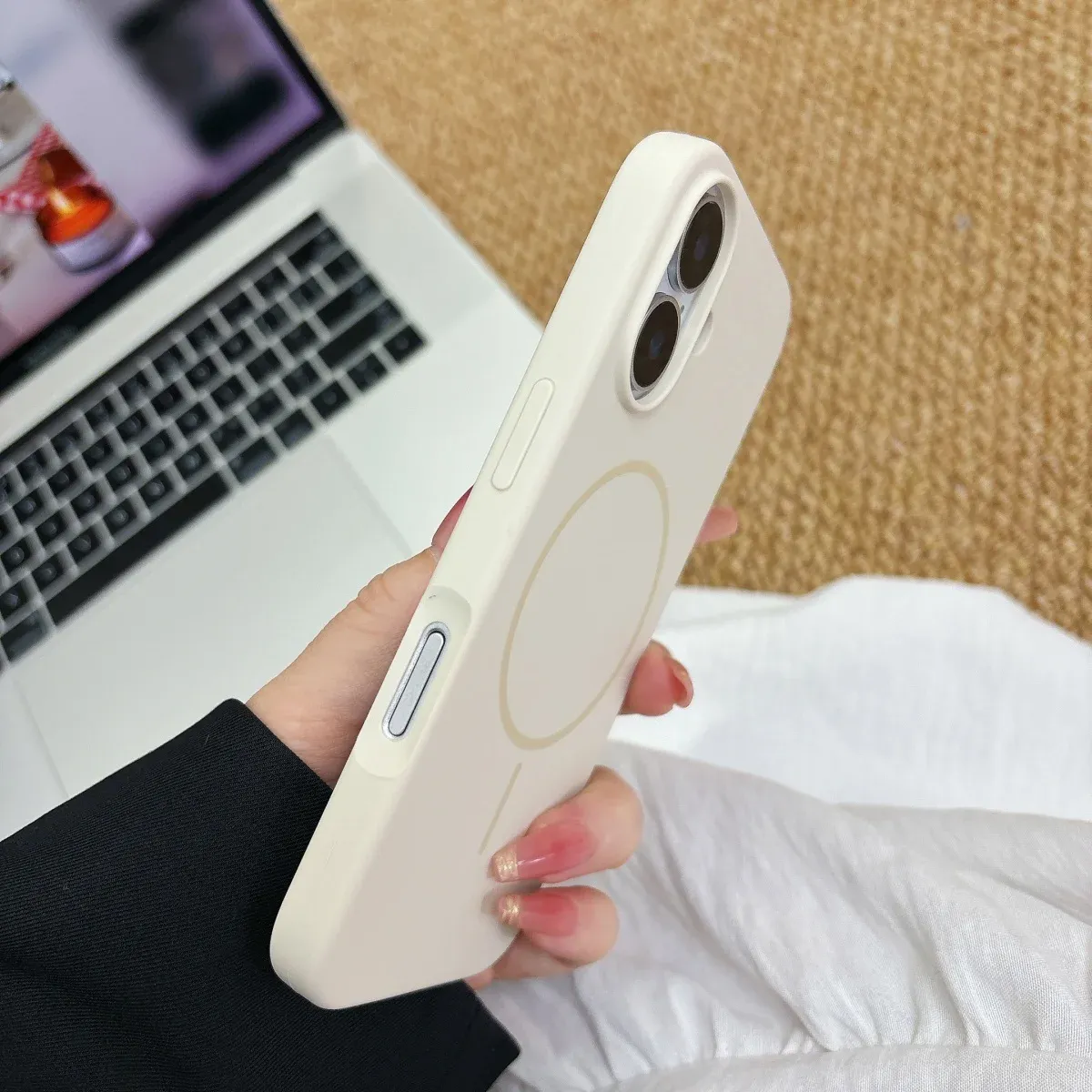 Coque en silicone lumineux fluorescent pour iPhone 18, 17 Air, 16, 15, 14, 13, 12 et 18 Pro Max, compatible charge sans fil MagSafe 5