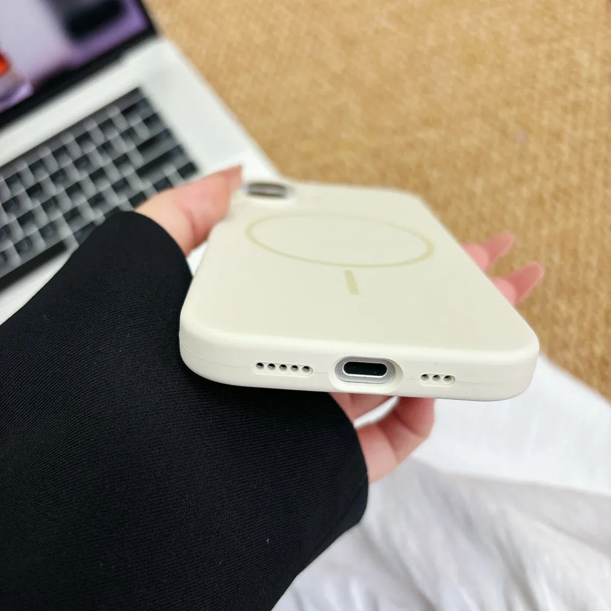 Coque en silicone lumineux fluorescent pour iPhone 18, 17 Air, 16, 15, 14, 13, 12 et 18 Pro Max, compatible charge sans fil MagSafe 6