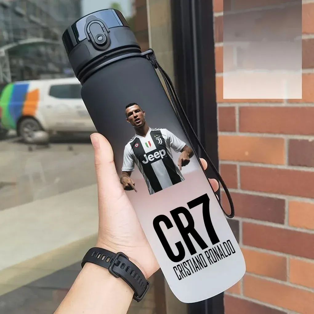 Gourde de sport anti-fuite Cristiano Ronaldo, bouteille colorée en plastique pour l'extérieur et les voyages 42