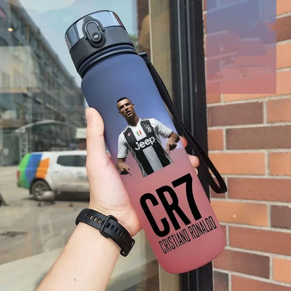 Gourde de sport anti-fuite Cristiano Ronaldo, bouteille colorée en plastique pour l'extérieur et les voyages 20