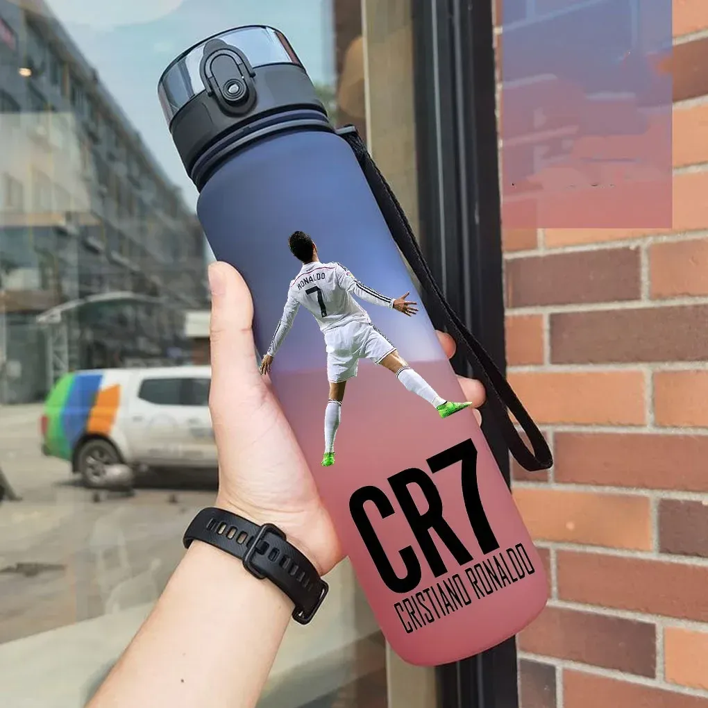 Gourde de sport anti-fuite Cristiano Ronaldo, bouteille colorée en plastique pour l'extérieur et les voyages 24