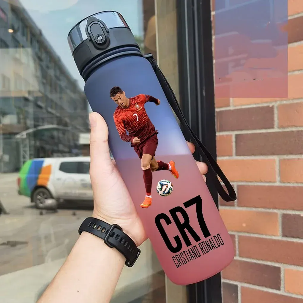 Gourde de sport anti-fuite Cristiano Ronaldo, bouteille colorée en plastique pour l'extérieur et les voyages 27